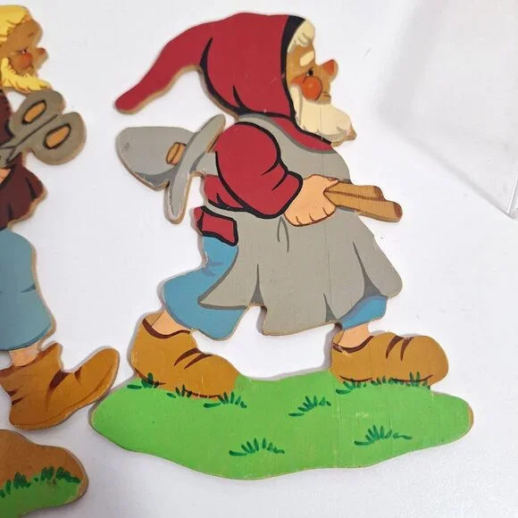 Wooden Dwarf Hand Painted Wall Hanging 3 Decorative Vintage Dwarves Decor - Picture 13 of 13
